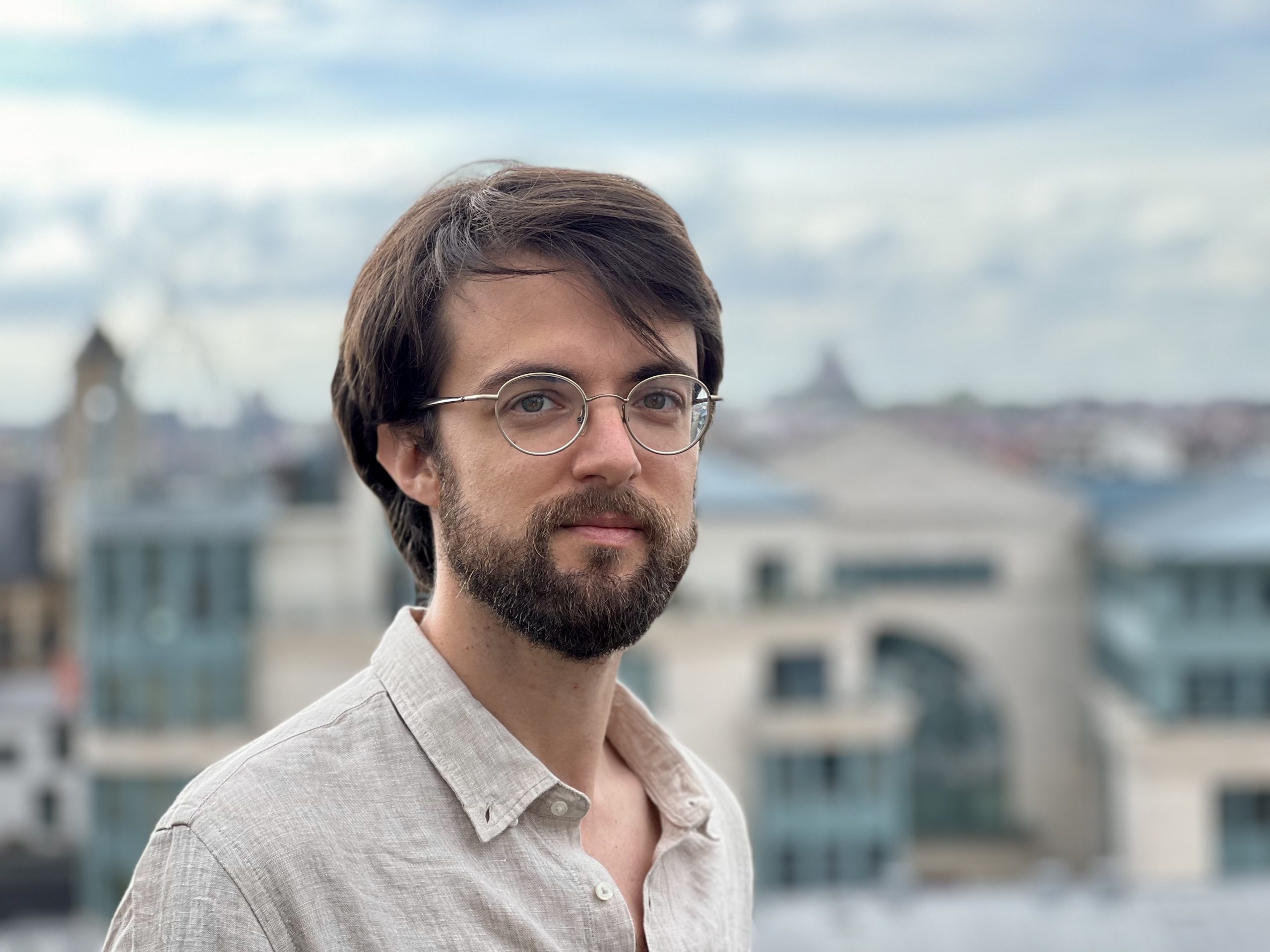 Christophe Rolin "aller audelà des préjugés sur l'africanité" Cinevox